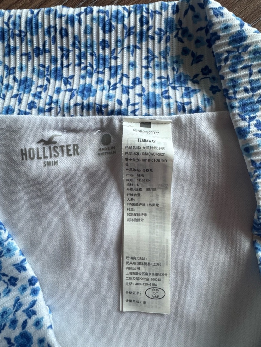 Hollister Blue and White Floral Underwire Bikini Set Curvy collection - Picture 3 of 8